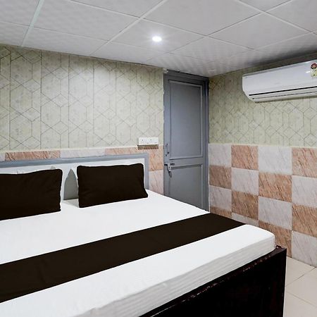 Hotel O Anant Ghaziabad Zewnętrze zdjęcie