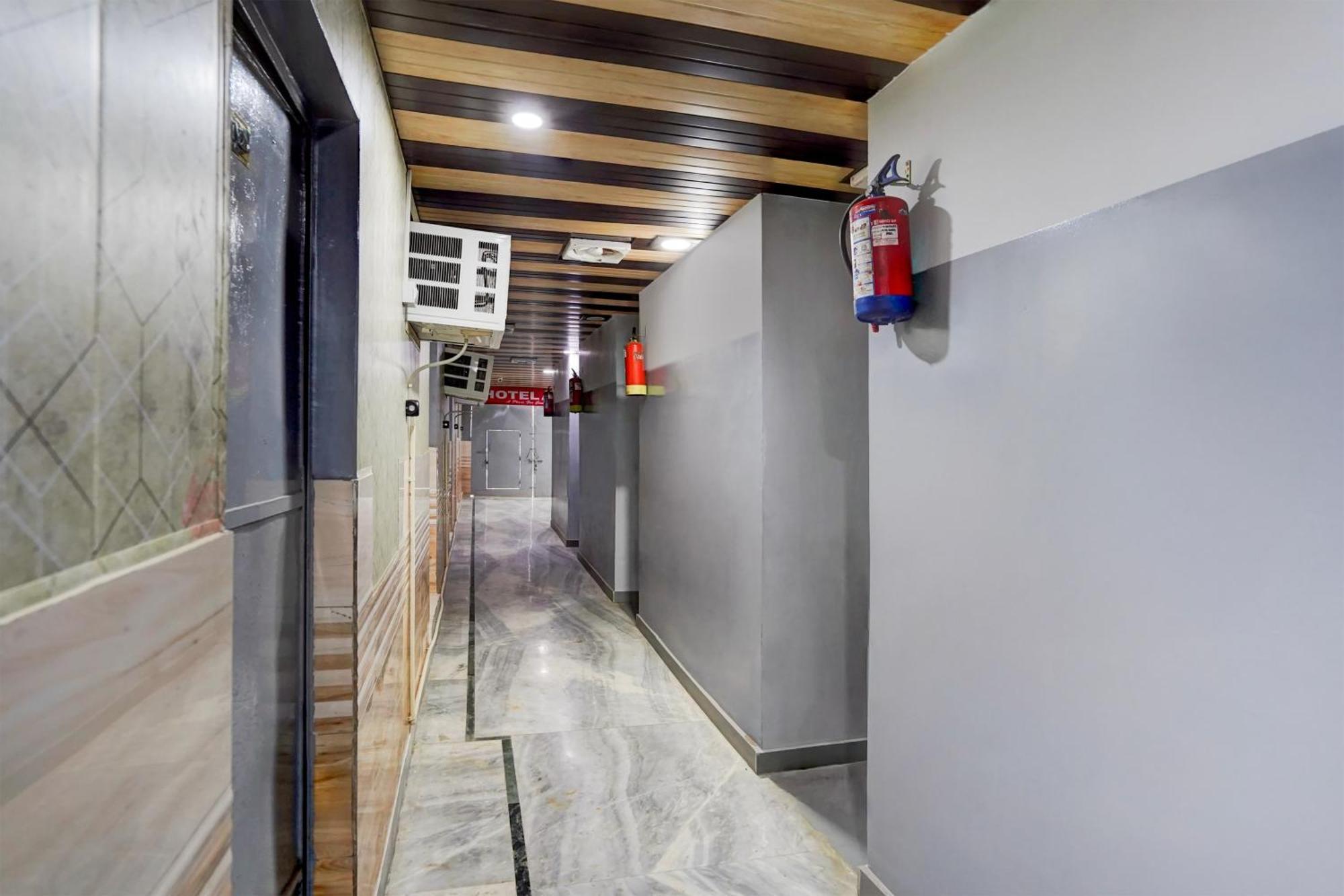 Hotel O Anant Ghaziabad Zewnętrze zdjęcie